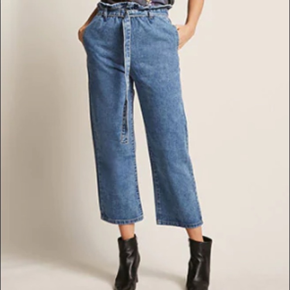 high waisted wide legged jeans ☀️